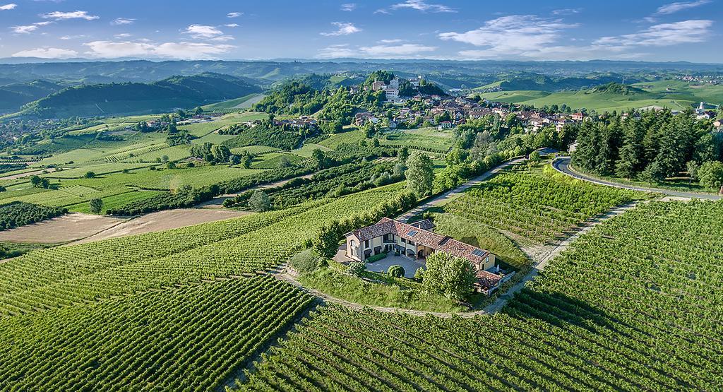 Cascina Cortine Bed & Breakfast Guarene Стая снимка