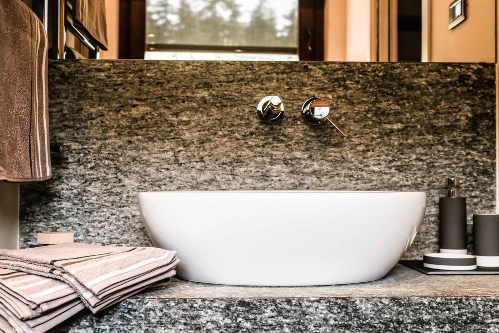 Cascina Cortine Bed & Breakfast Guarene Стая снимка