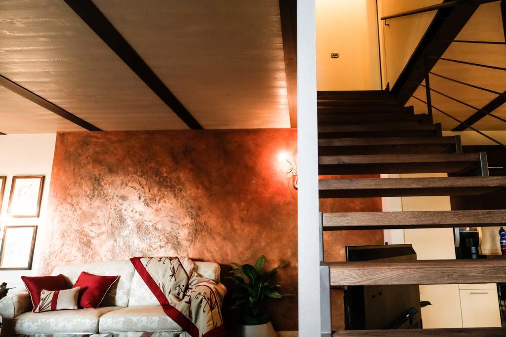 Cascina Cortine Bed & Breakfast Guarene Екстериор снимка