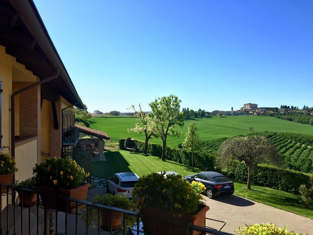 Cascina Cortine Bed & Breakfast Guarene Екстериор снимка
